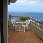 Playa De Roques 아파트