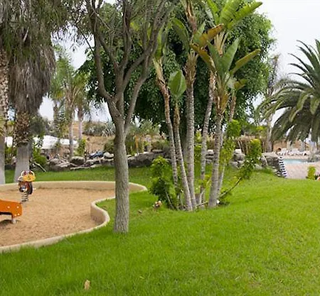Playa De Roques 아파트